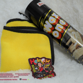Xịt dưỡng bóng WaxOne tặng kèm khăn 3M